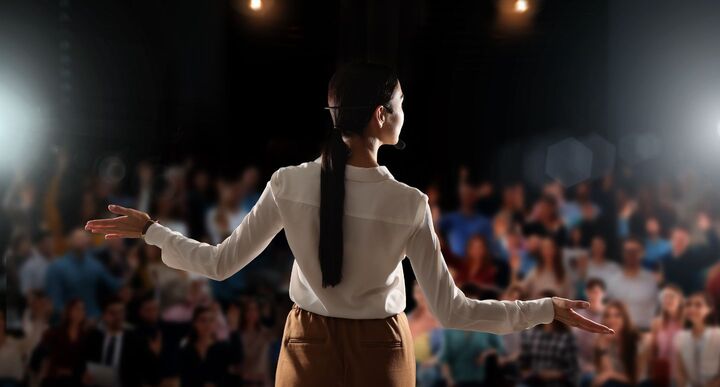 Public Speaking and Presentation Skills: Overcoming Stage Fright
